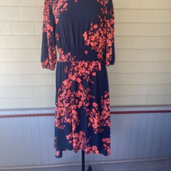 Asymmetrical Cocktail Dress - Picture 3 of 4